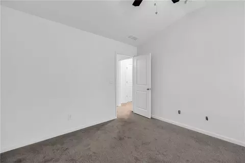 Bedroom - 4402 Newfangle Rd, Stone Mountain, GA 30083 photo 5 of 6