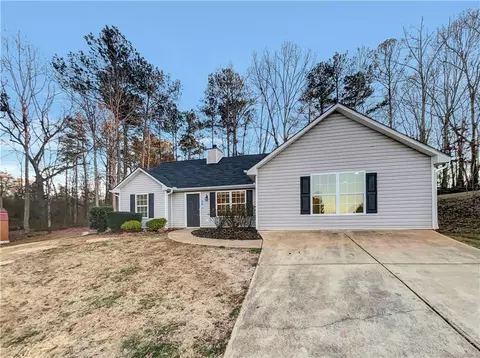 332 Christian Ln, Carrollton, GA 30116