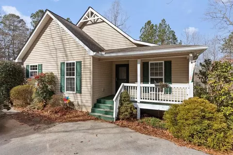 123 Richard St, Clarkesville, GA 30523