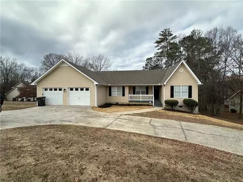 398 Wildwood Cir, Calhoun, GA 30701