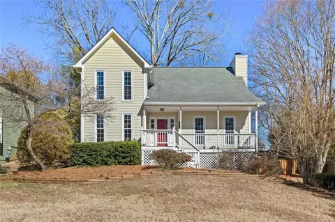 150 Carriage Station Cir, Roswell, GA 30075