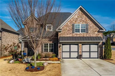 6085 Overlook Club Cir, Suwanee, GA 30024