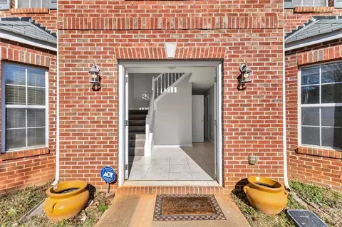 640 Burtons Cv, Hampton, GA 30228 photo 6