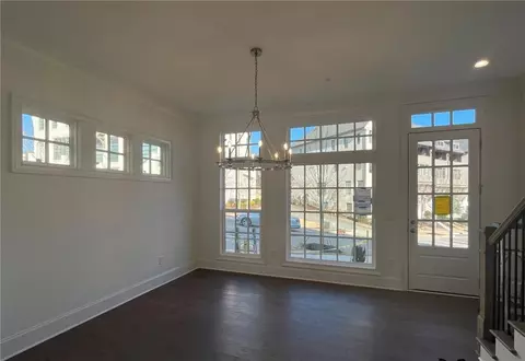 6758 Encore Blvd, Sandy Springs, GA 30328