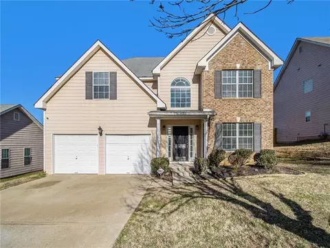 5655 Laurel Ridge Dr, East Point, GA 30344