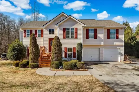 415 Gladiola Dr, Auburn, GA 30011