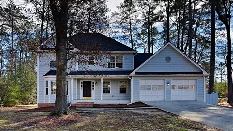 2124 Oakland Dr, Lawrenceville, GA 30044
