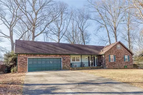3163 Laurel Way, Snellville, GA 30078