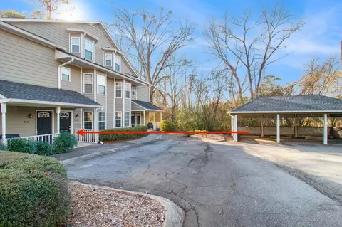 1508 Oakridge Ct, Decatur, GA 30033