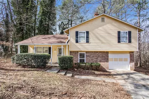 3831 Shane Ct, Ellenwood, GA 30294