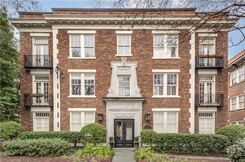 20 Collier Rd NW #15, Atlanta, GA 30309