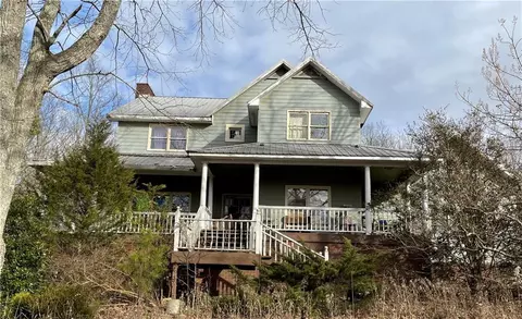 65 Thomas Rd, Waco, GA 30182