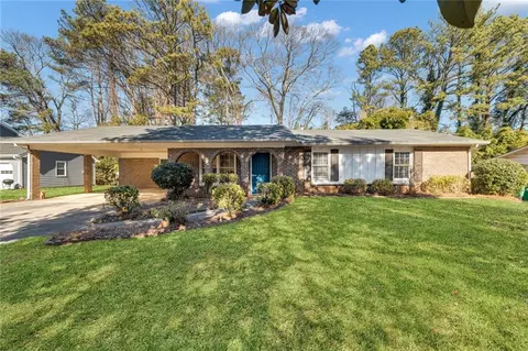 1471 Cedar Heights Dr, Stone Mountain, GA 30083