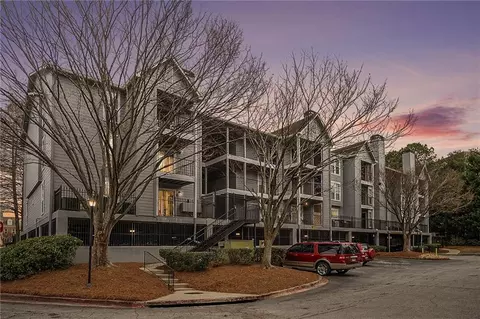 216 Granville Ct, Sandy Springs, GA 30328