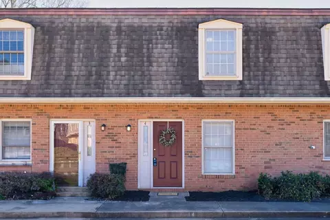 3730 Old Flowery Branch Rd #I-4, Oakwood, GA 30566