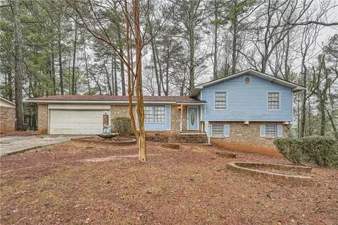 3666 Stanford Cir, Decatur, GA 30034