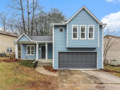 2079 Scarbrough Trl E, Stone Mountain, GA 30088