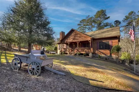 774 Villa Dr, Ellijay, GA 30540