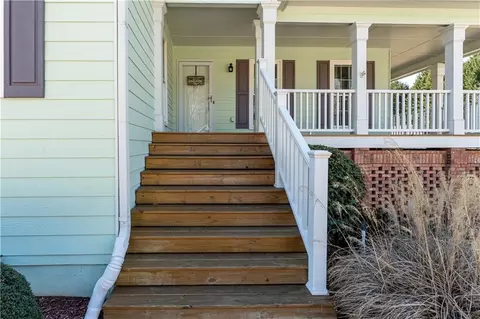 Exterior - 404 Spring Pl, Monroe, GA 30655 photo 7 of 18