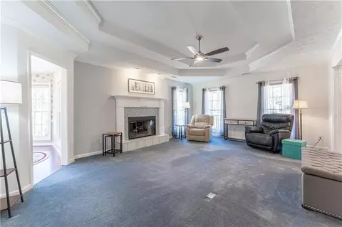 Living - 404 Spring Pl, Monroe, GA 30655 photo 2 of 3