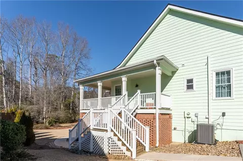 Exterior - 404 Spring Pl, Monroe, GA 30655 photo 9 of 18