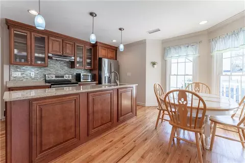 Dining - 404 Spring Pl, Monroe, GA 30655 photo 2 of 3