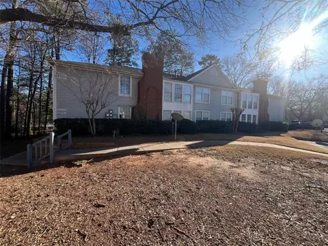 4315 Orchard Park Ct, Stone Mountain, GA 30083