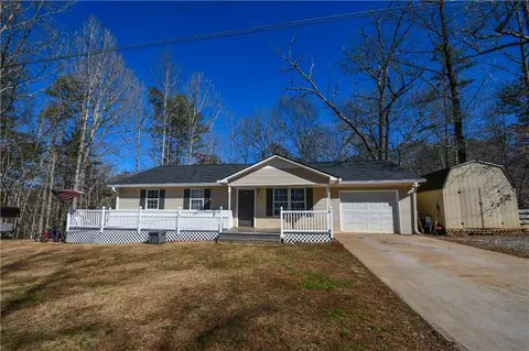 190 Maple Ridge Dr, Demorest, GA 30535