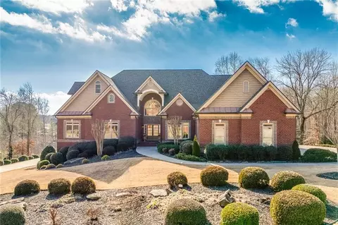 4674 Quailwood Dr, Flowery Branch, GA 30542