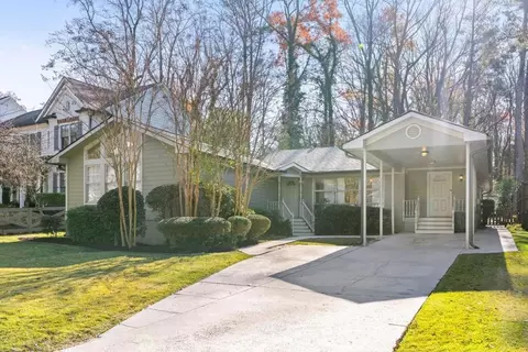 1843 Canmont Dr, Atlanta, GA 30319