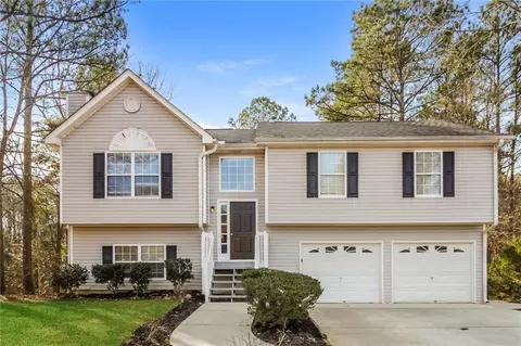 25 Russell Rdg, Euharlee, GA 30145