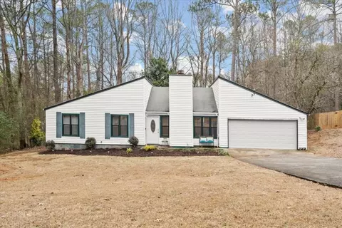 125 Apple Valley Dr, Woodstock, GA 30188