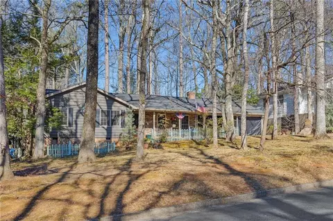 295 Pebble Trl, Alpharetta, GA 30009