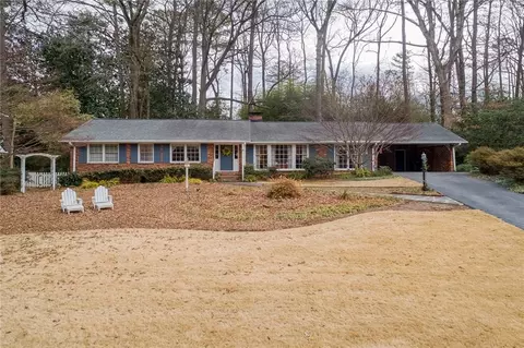 695 Starlight Dr, Sandy Springs, GA 30342