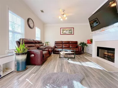 1099 Scales Rd, Suwanee, GA 30024 photo 6