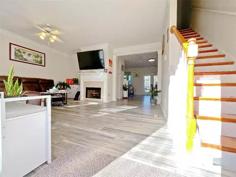 1099 Scales Rd, Suwanee, GA 30024 photo 4