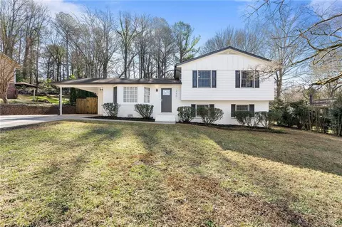 390 Dan Pl SE, Smyrna, GA 30082