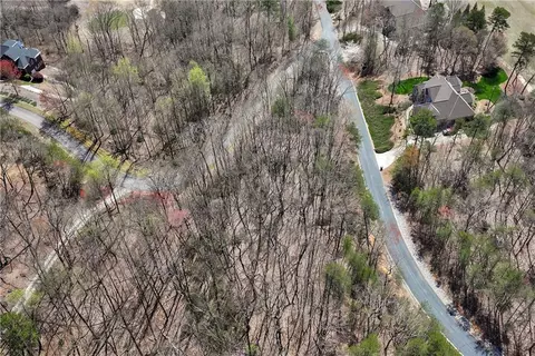 1612 Duchess Ln, Clarkesville, GA 30523 photo 2