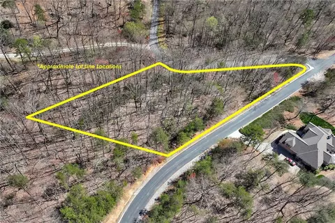 1612 Duchess Ln, Clarkesville, GA 30523