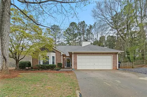 4121 Chanticleer Dr, Kennesaw, GA 30152