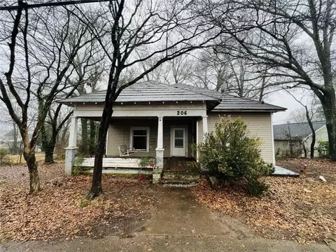 206 Buchanan St N, Bremen, GA 30110