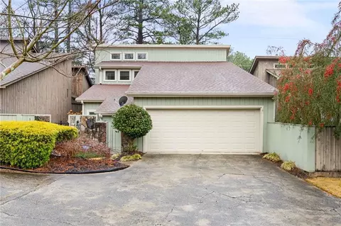2940 Sawtooth Cir, Alpharetta, GA 30022