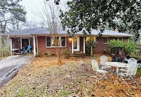 5923 Ridge Dr SE, Mableton, GA 30126