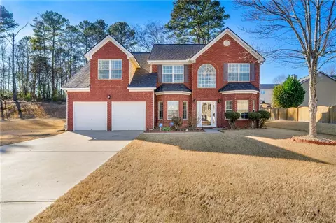 8124 Maple Dr, Covington, GA 30014