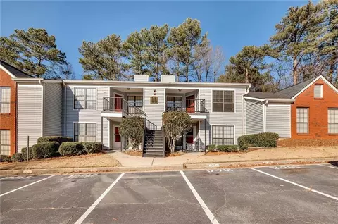 739 Windchase Ln, Stone Mountain, GA 30083