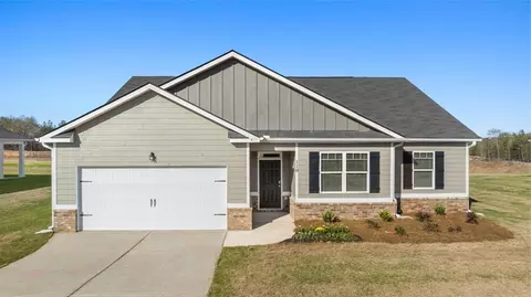 124 Alton Tucker Sr Blvd, Bonaire, GA 31005