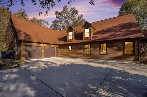 5555 S River Rd, Douglasville, GA 30135