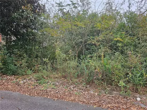 675 Applewood St, Macon, GA 31217