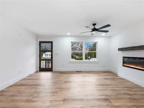 2215 Plantation Ln, Chamblee, GA 30341 photo 5