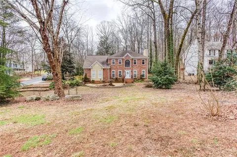 2536 Zachary Woods Dr NW, Marietta, GA 30064